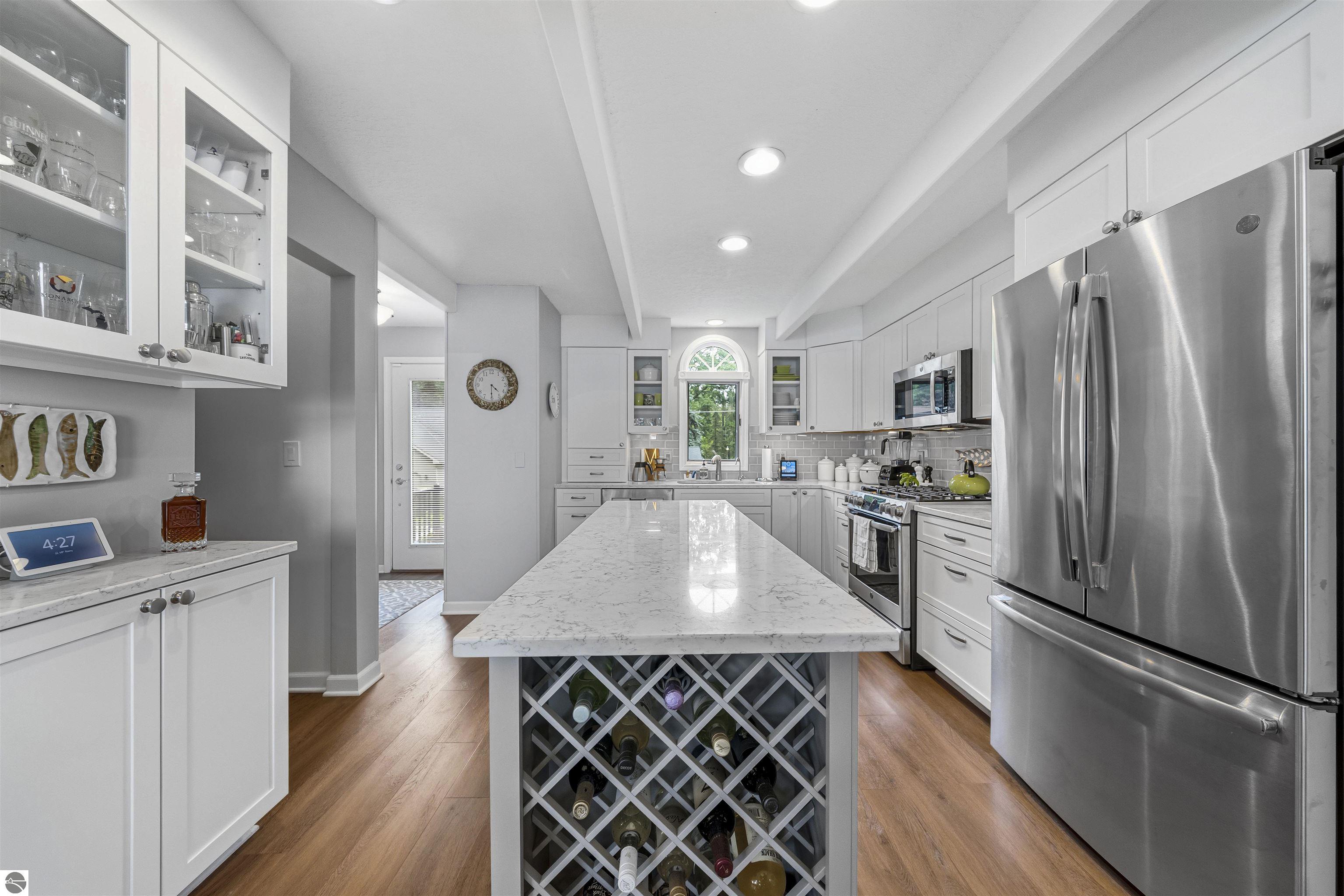 225 W Lake Drive