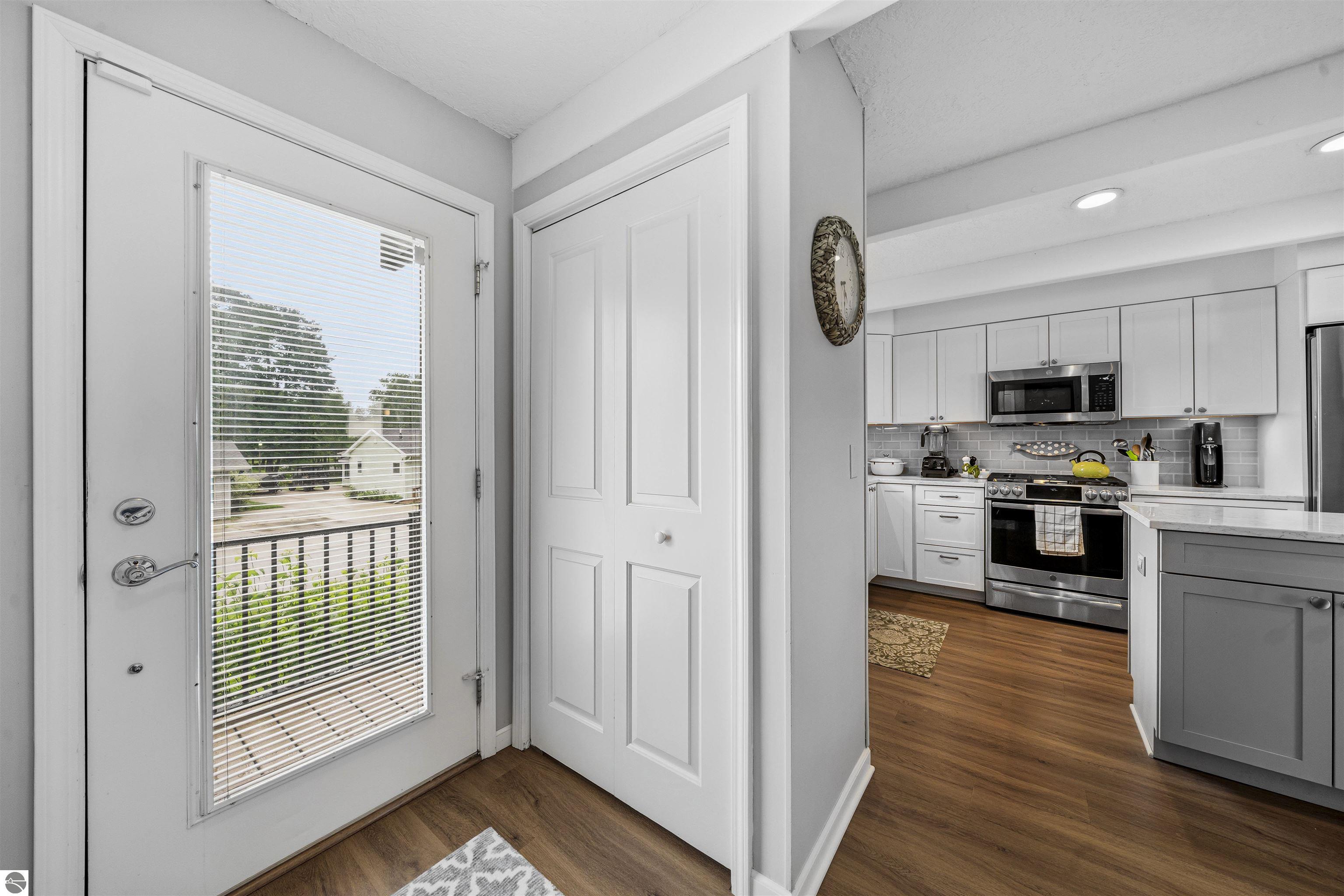 225 W Lake Drive