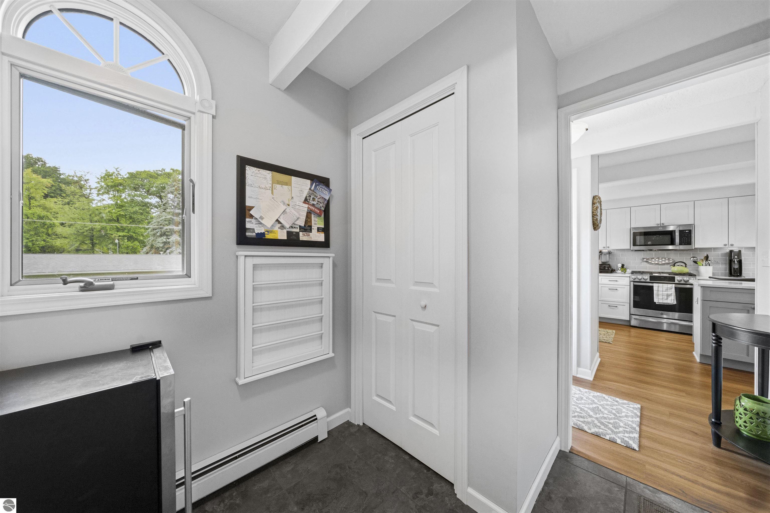 225 W Lake Drive