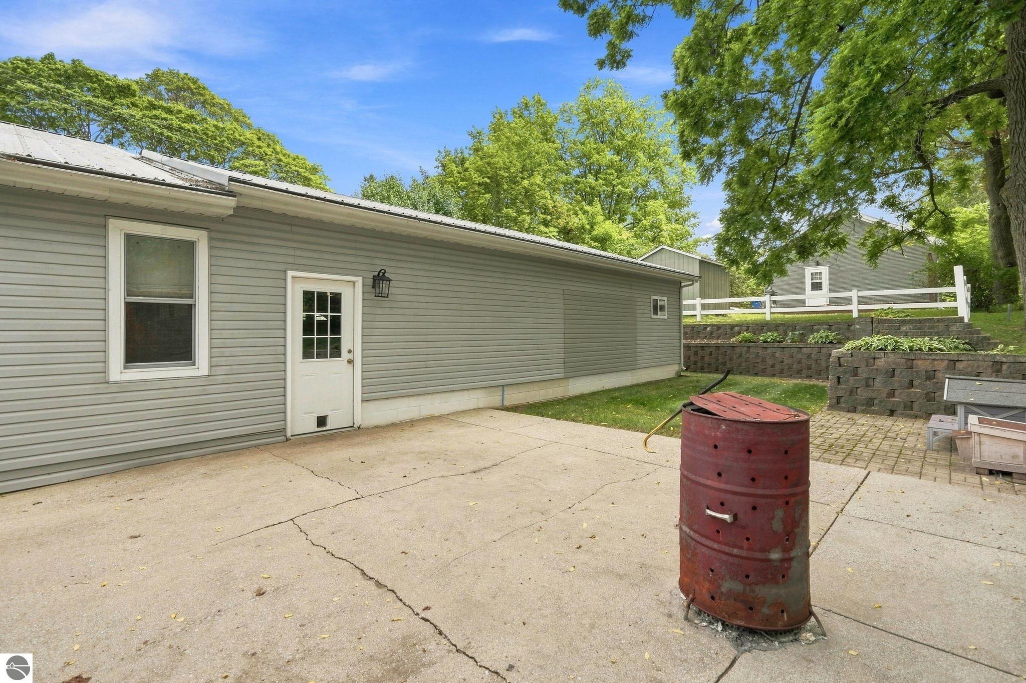 1126 Laurel Street