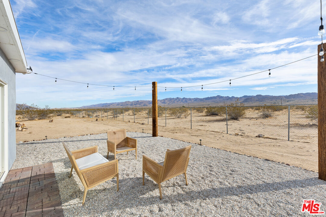 5737 Mojave Ranch Rd