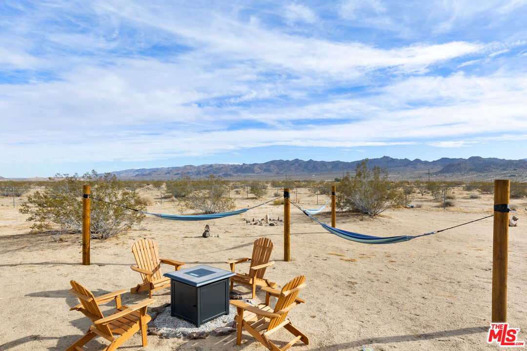 5737 Mojave Ranch Rd