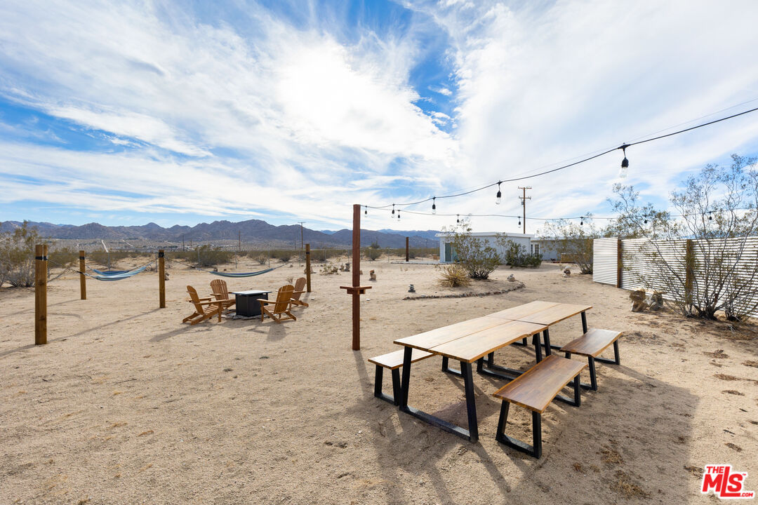 5737 Mojave Ranch Rd