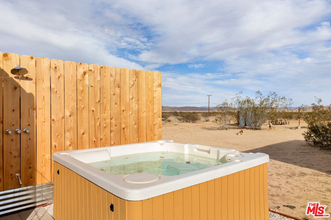 5737 Mojave Ranch Rd