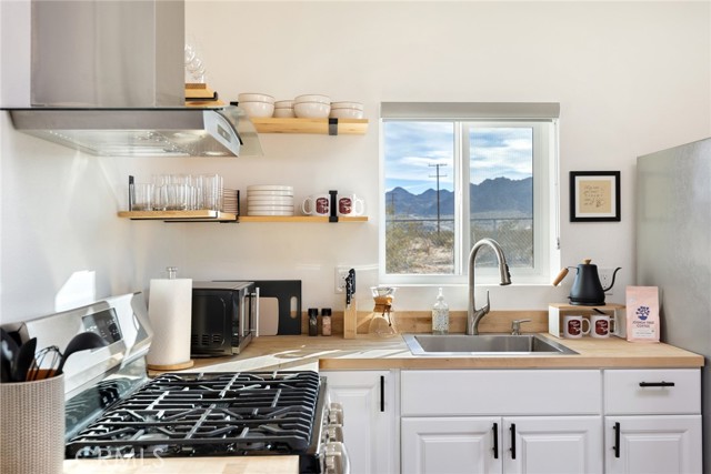 5737 Mojave Ranch RD