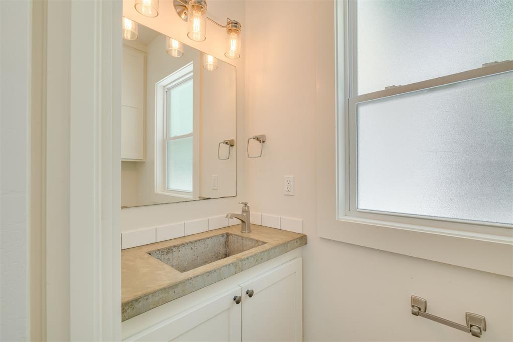 1134 NW 40th Street
