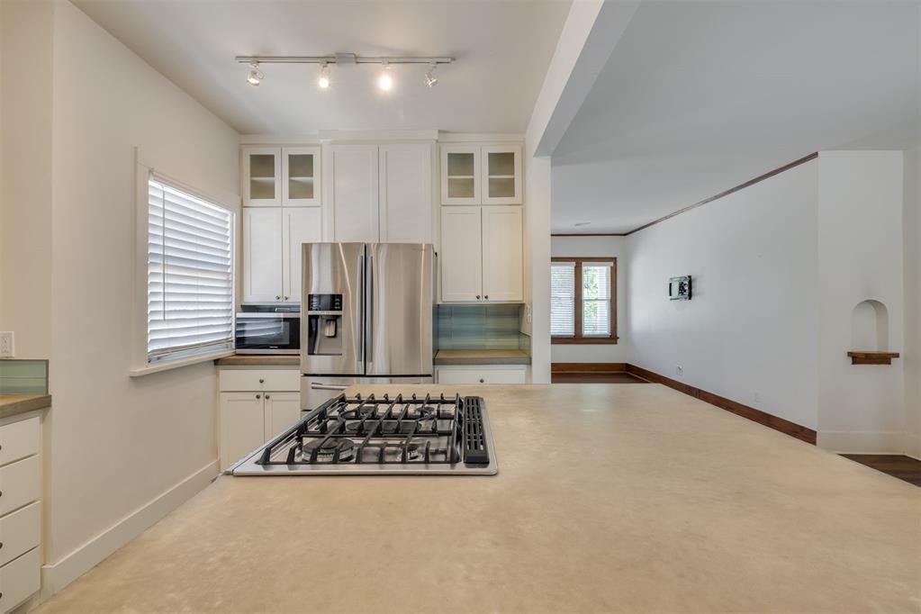 1134 NW 40th Street