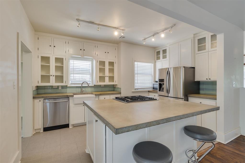 1134 NW 40th Street
