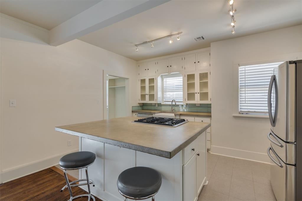 1134 NW 40th Street