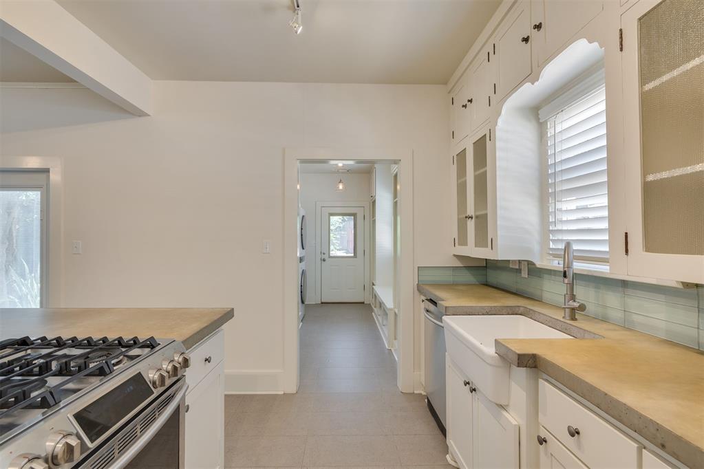 1134 NW 40th Street