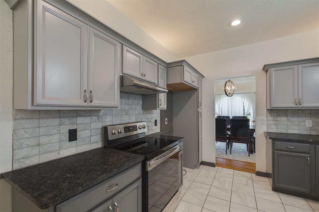 805 NW 142nd Street