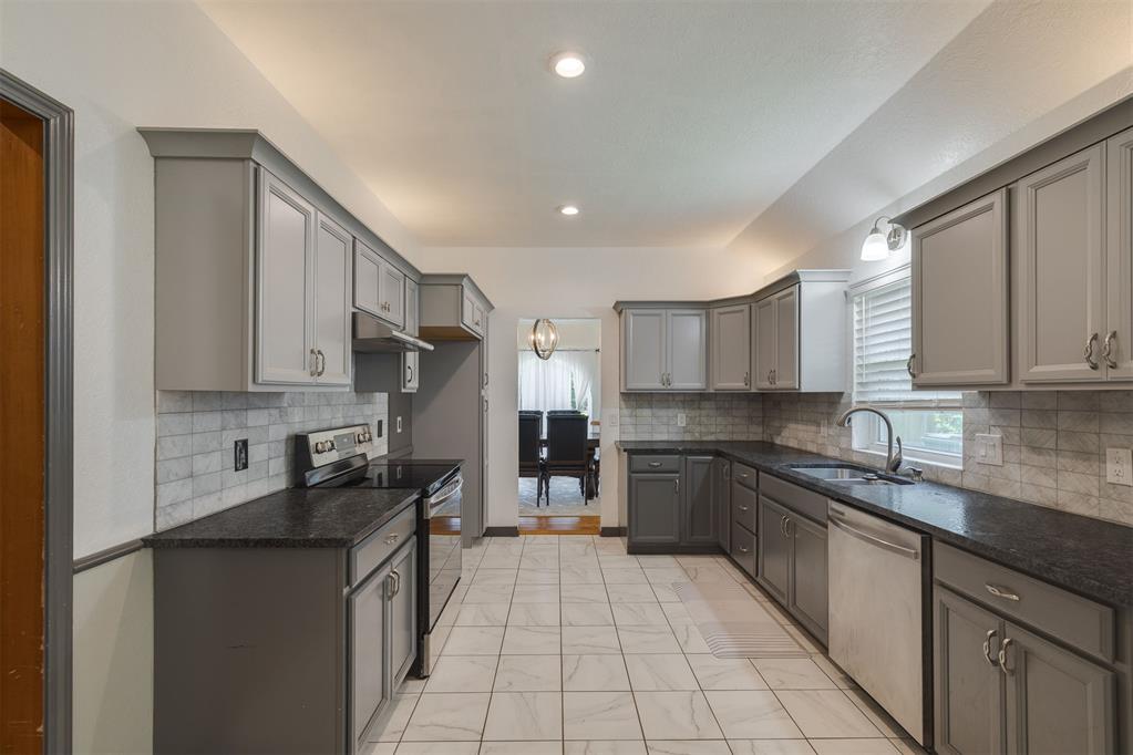 805 NW 142nd Street
