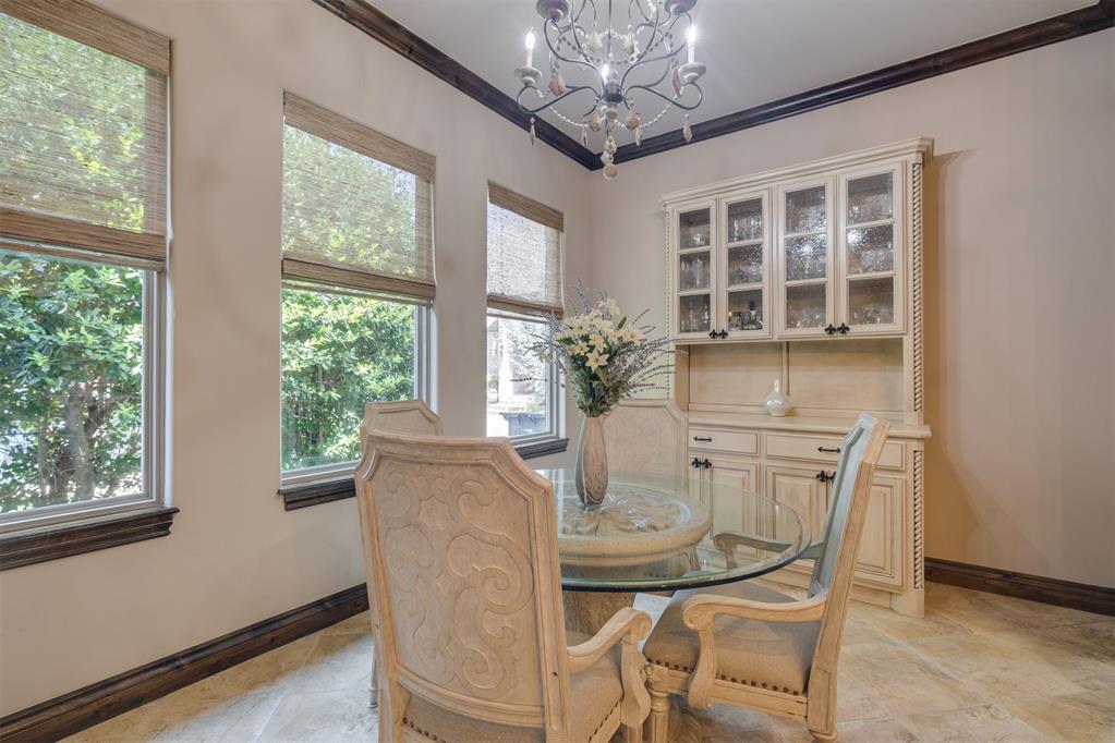 929 Villas Creek Drive