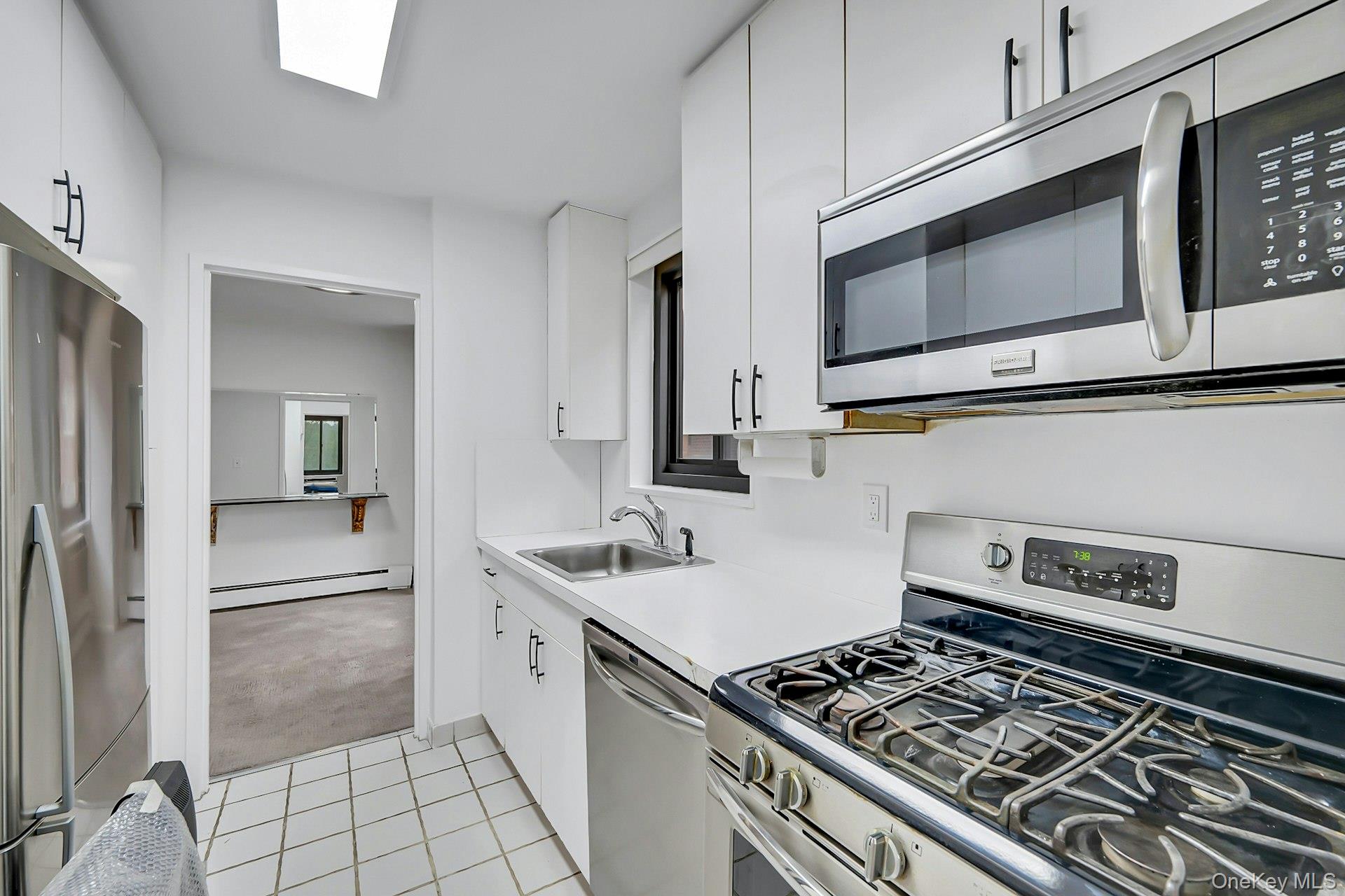 100 E Hartsdale Avenue Unit: 5GE