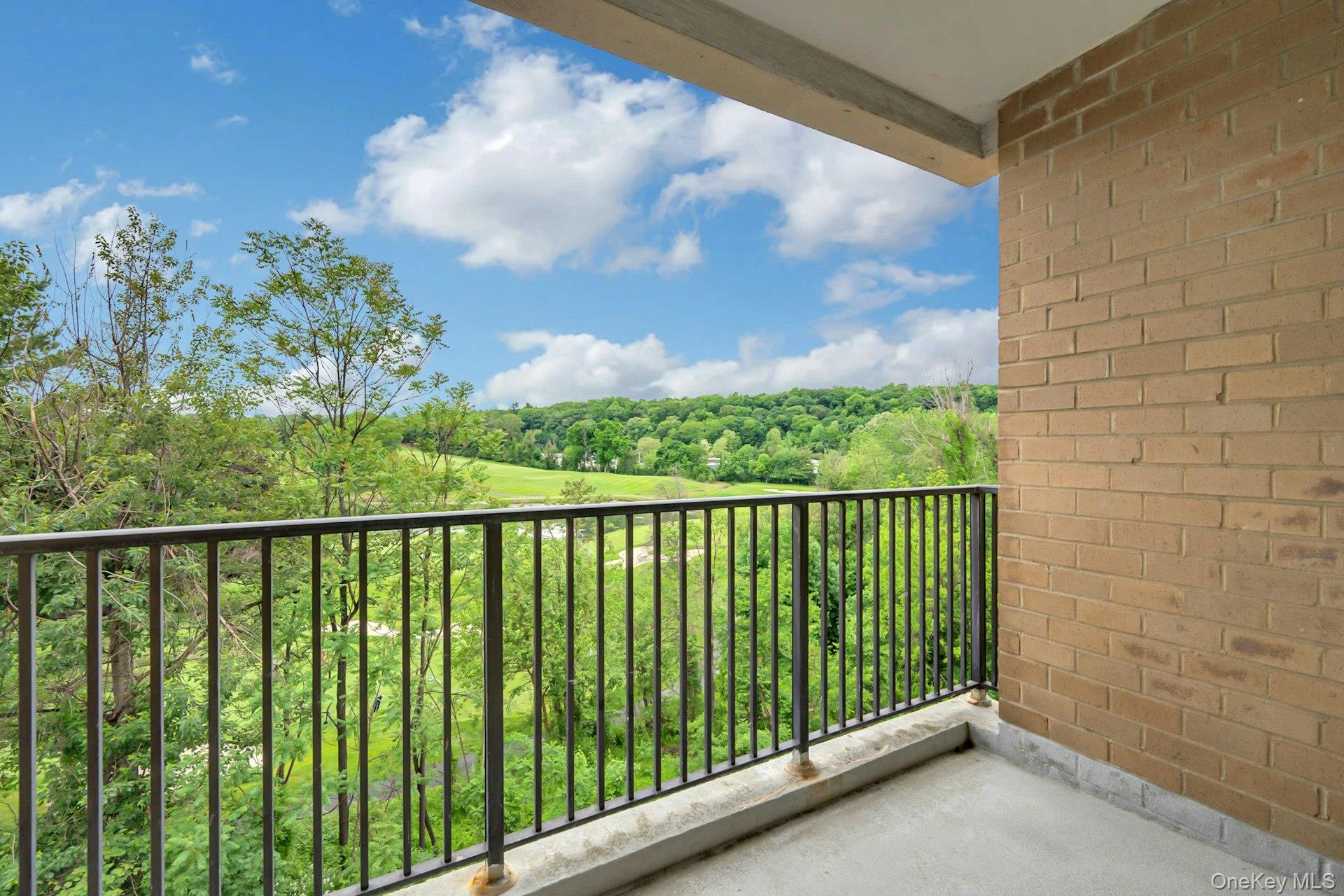 100 E Hartsdale Avenue Unit: 5GE