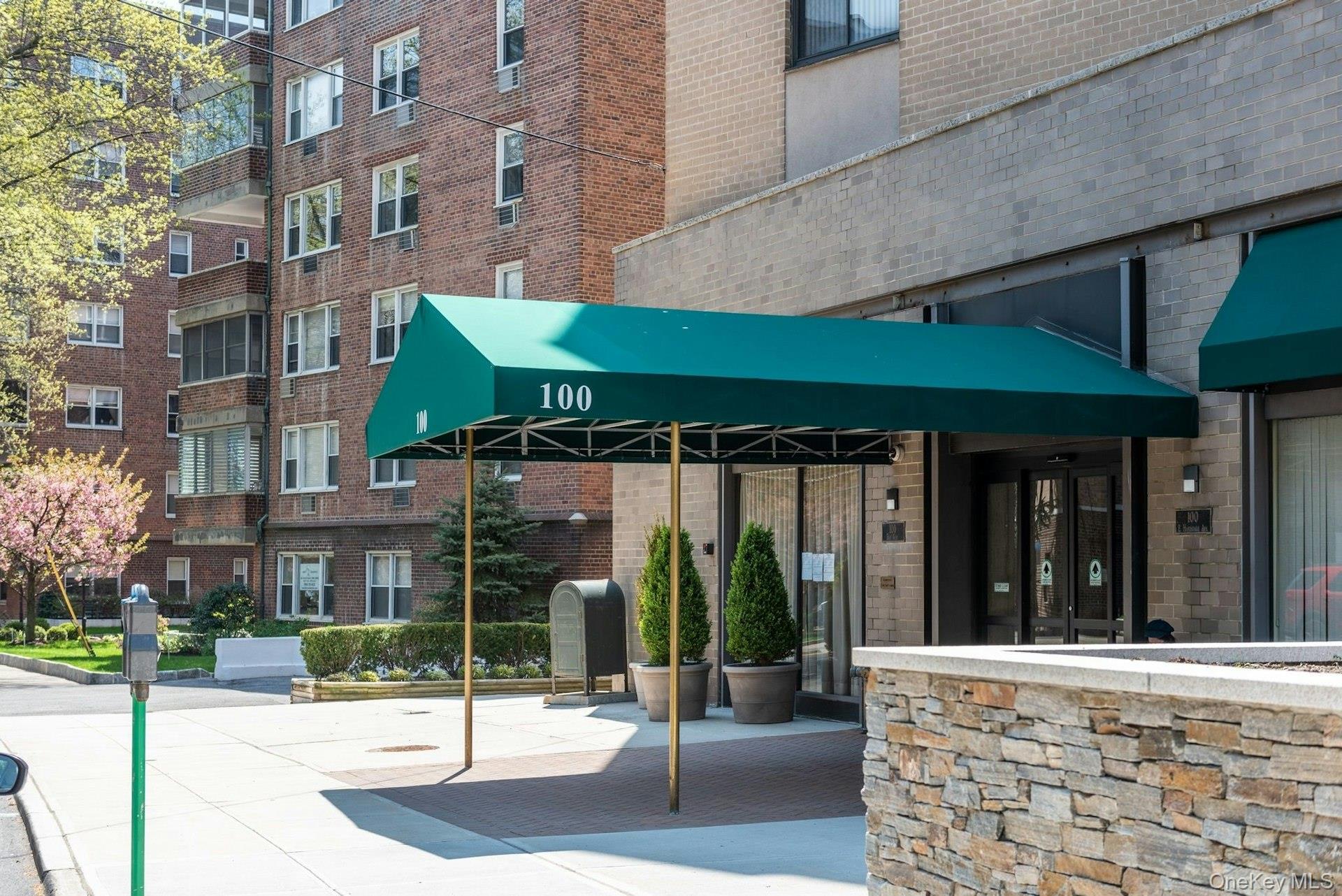100 E Hartsdale Avenue Unit: 5GE