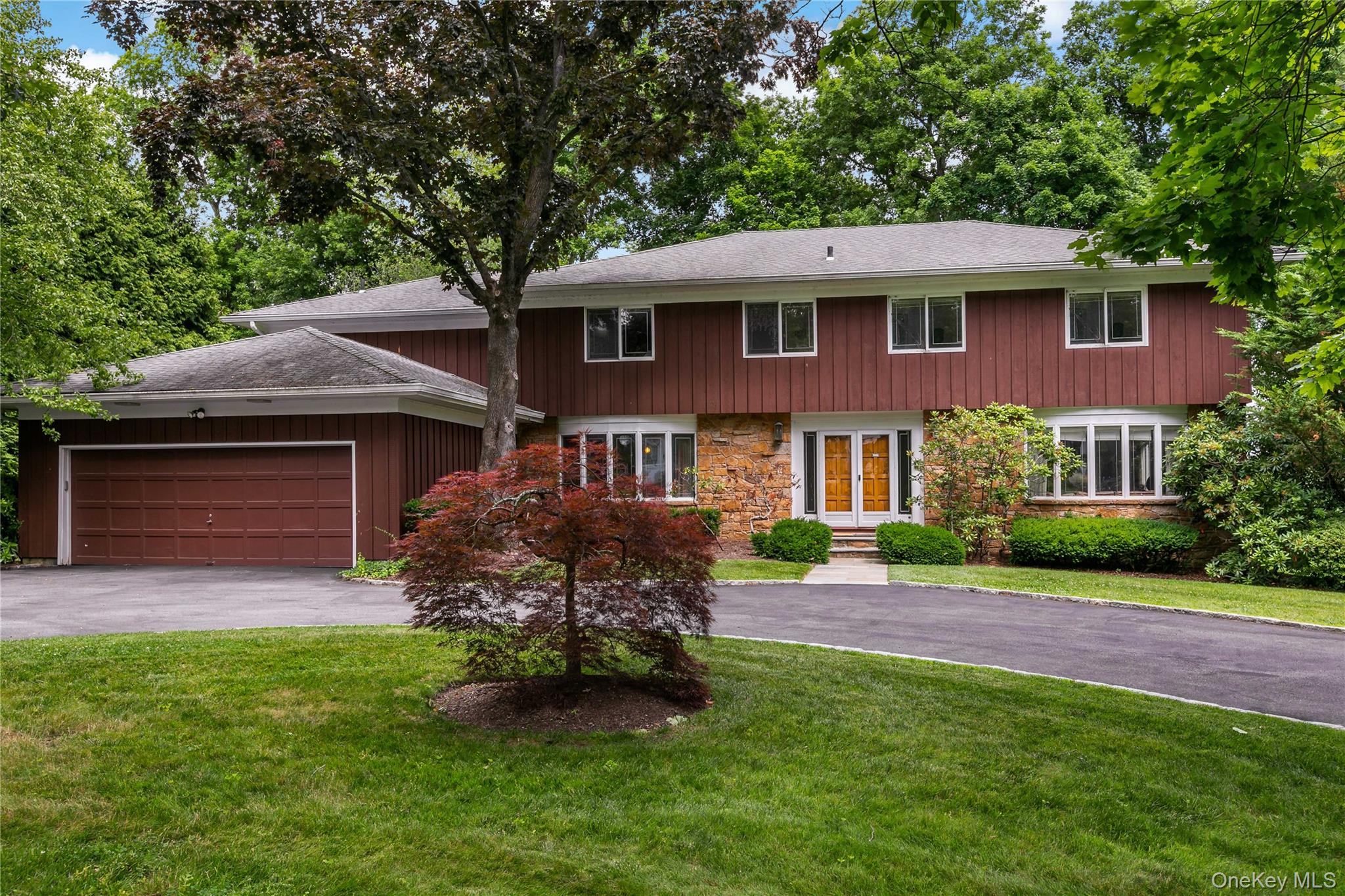 16 Meadow Road
