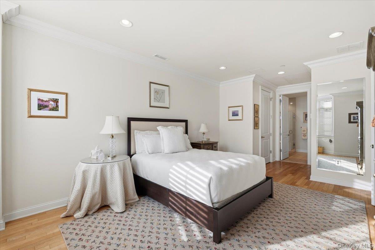 1 Christie Place Unit: 207 E