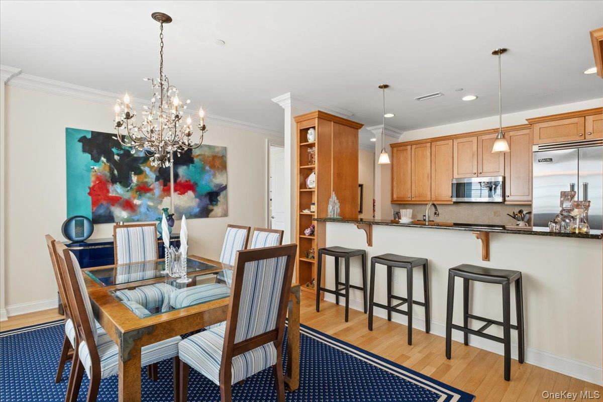 1 Christie Place Unit: 207 E