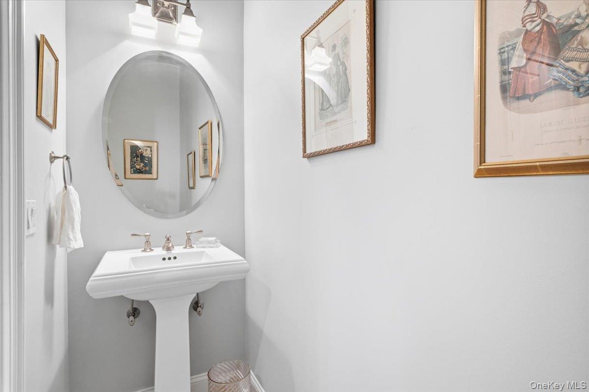 1 Christie Place Unit: 207 E