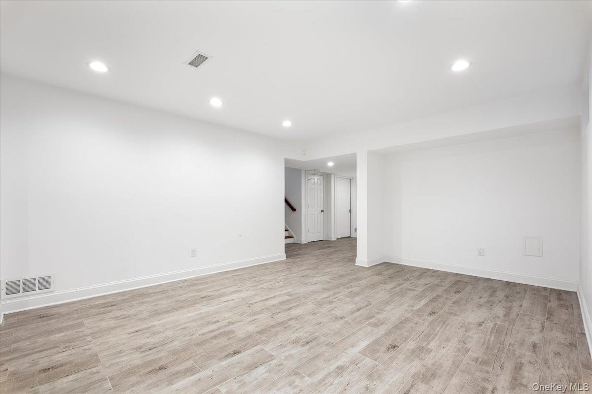 109 Lee Road
