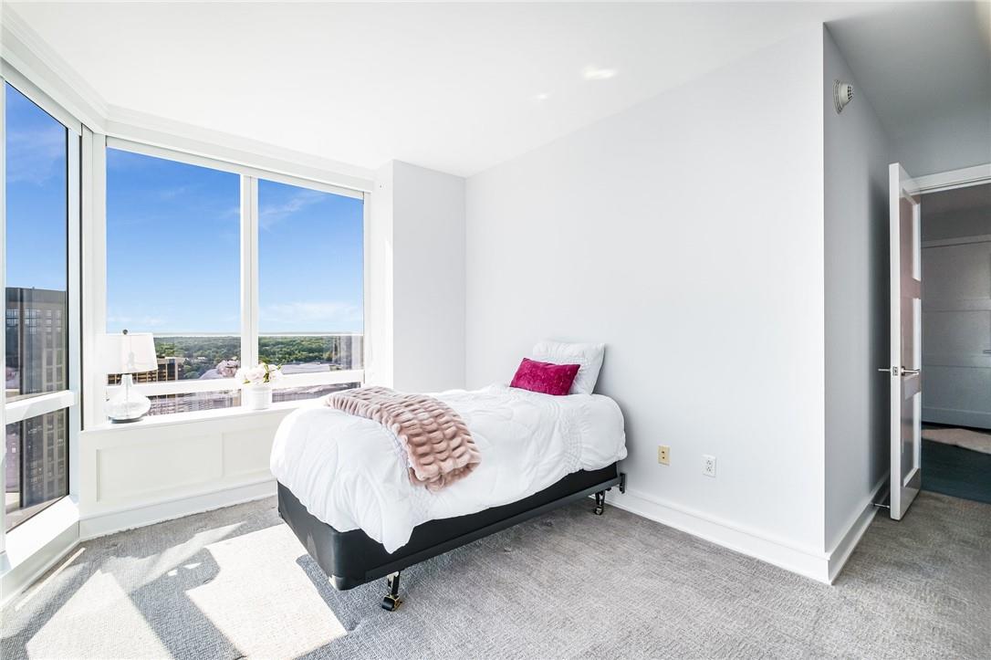 1 Renaissance Square Unit: V9G