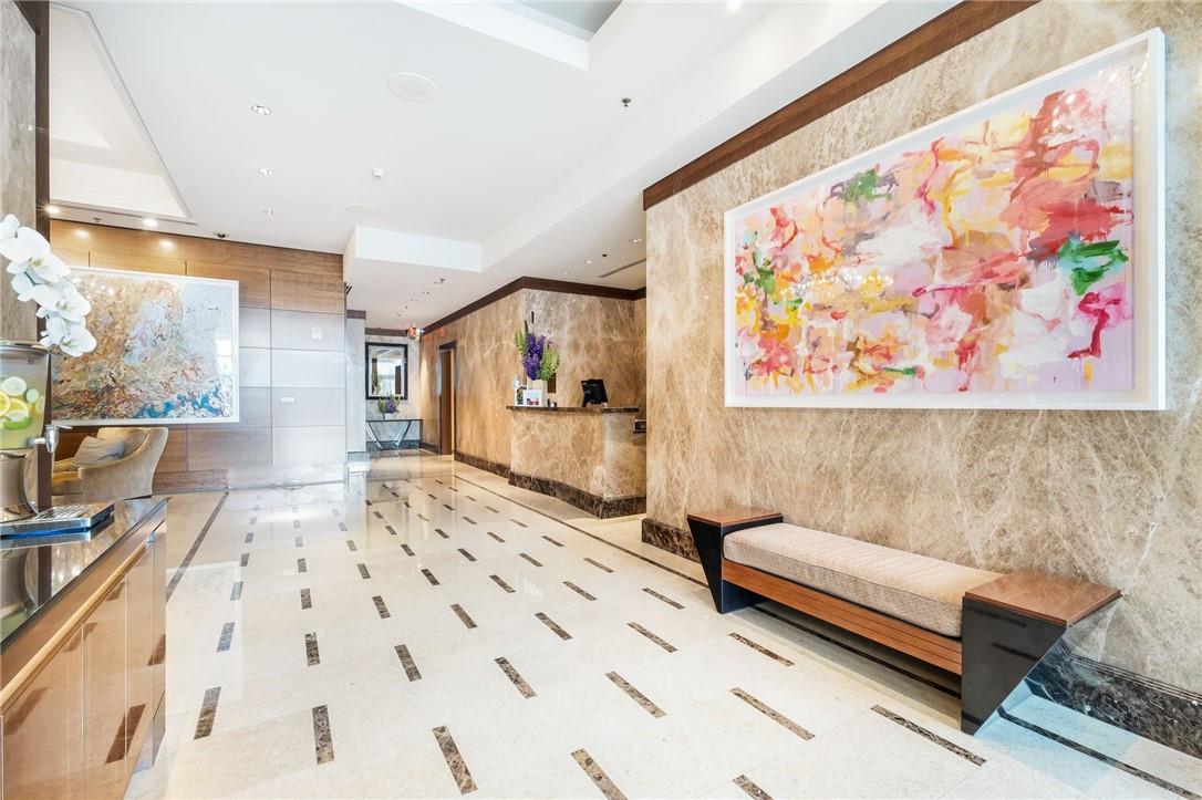 1 Renaissance Square Unit: V9G