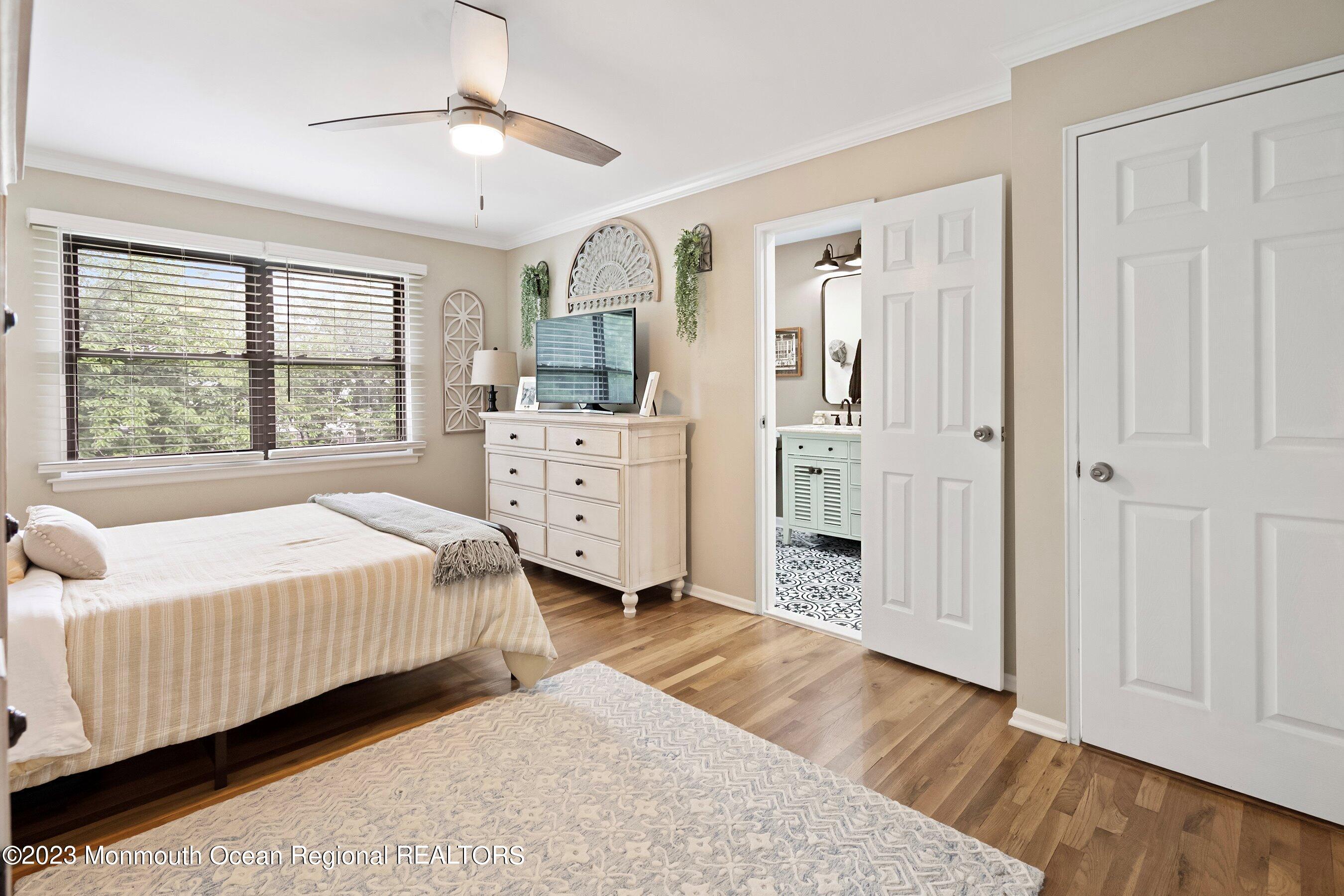 40 Village Green Way