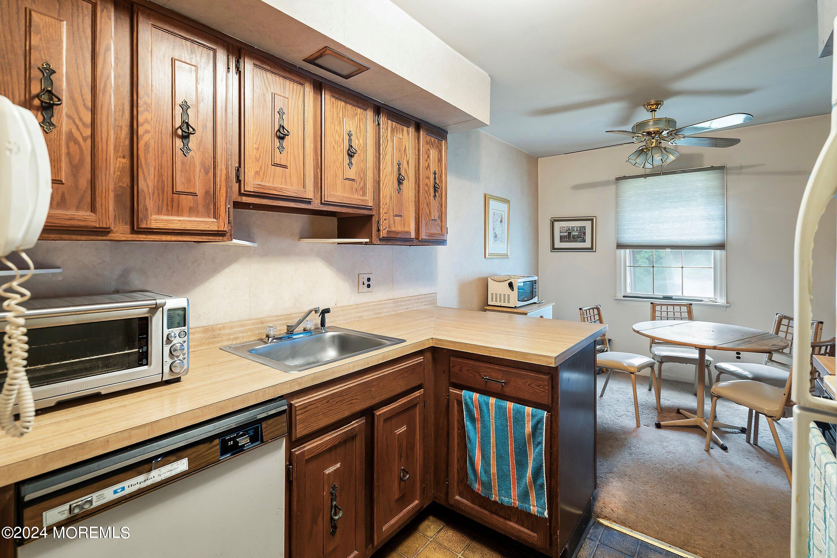 271 Collignon Way, 4B