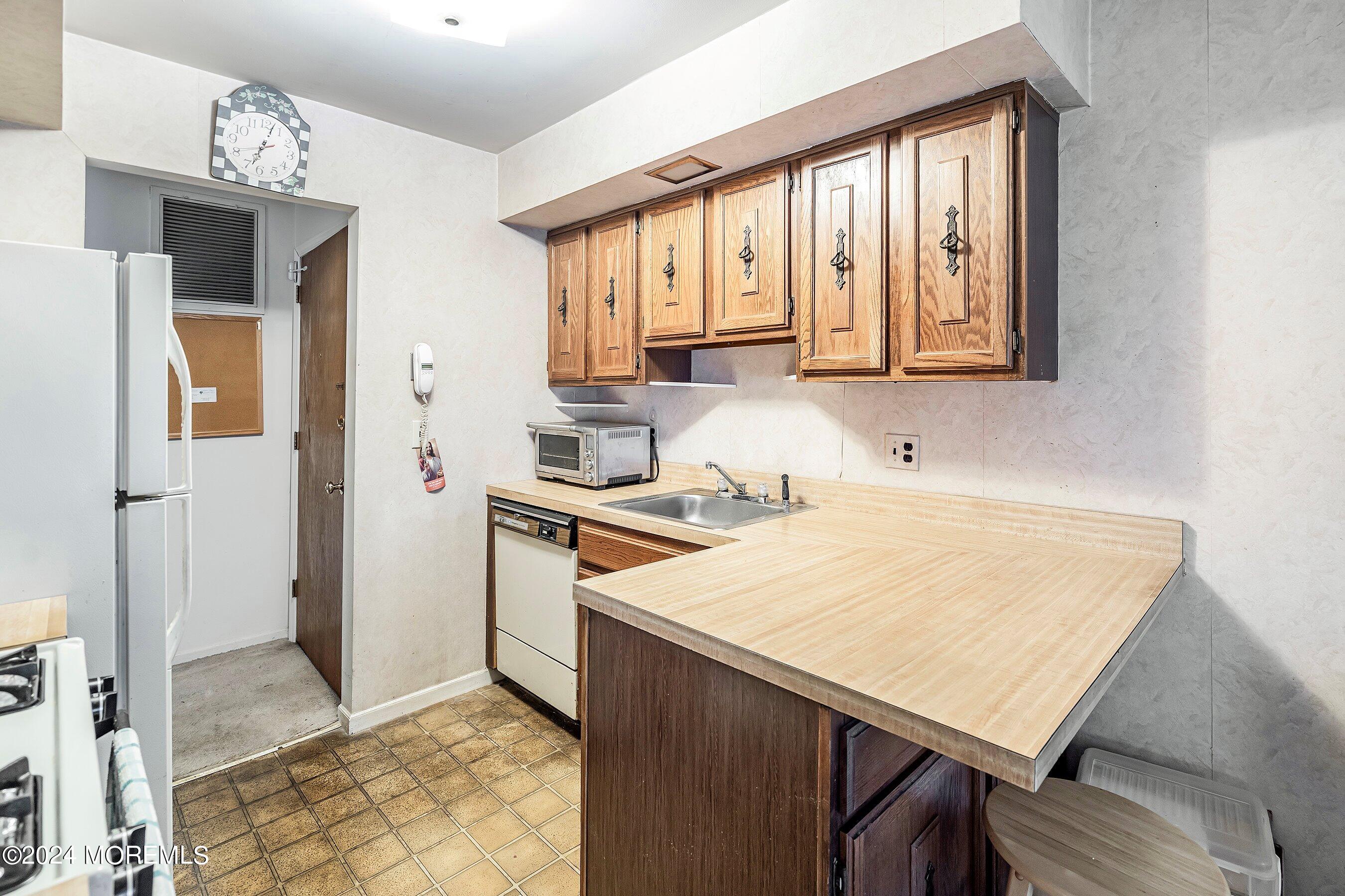 271 Collignon Way, 4B