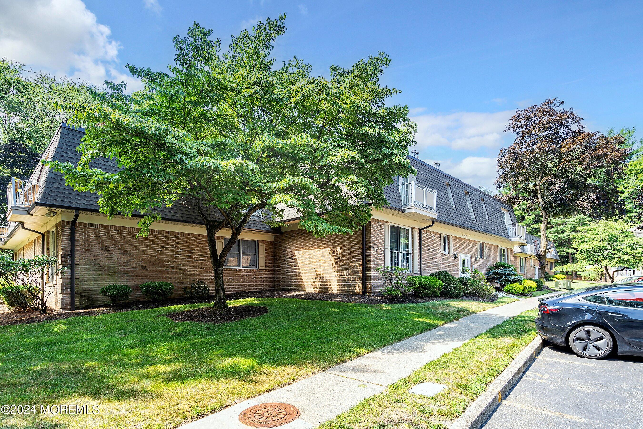 271 Collignon Way, 4B