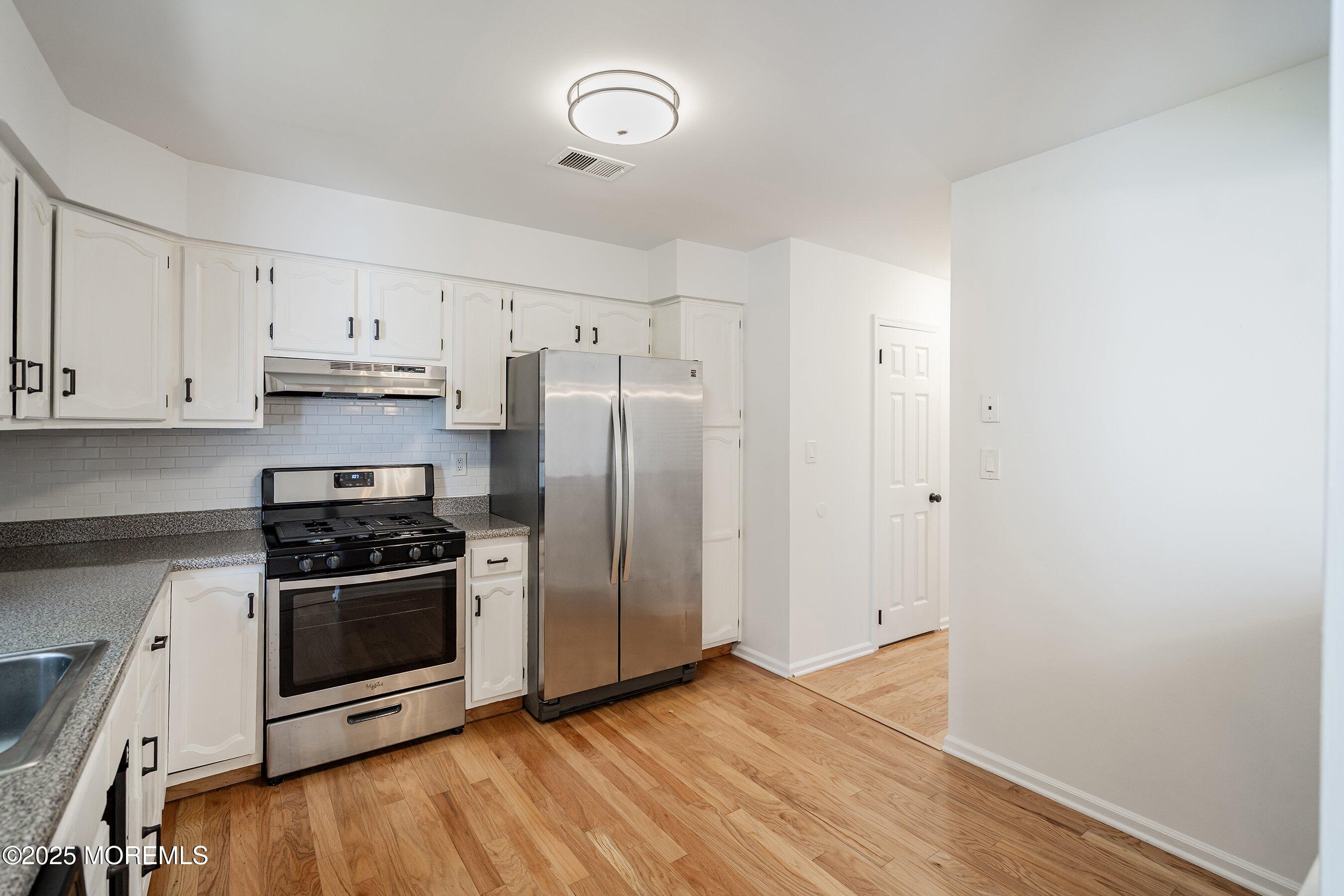 804 Timber Oaks Road, 804