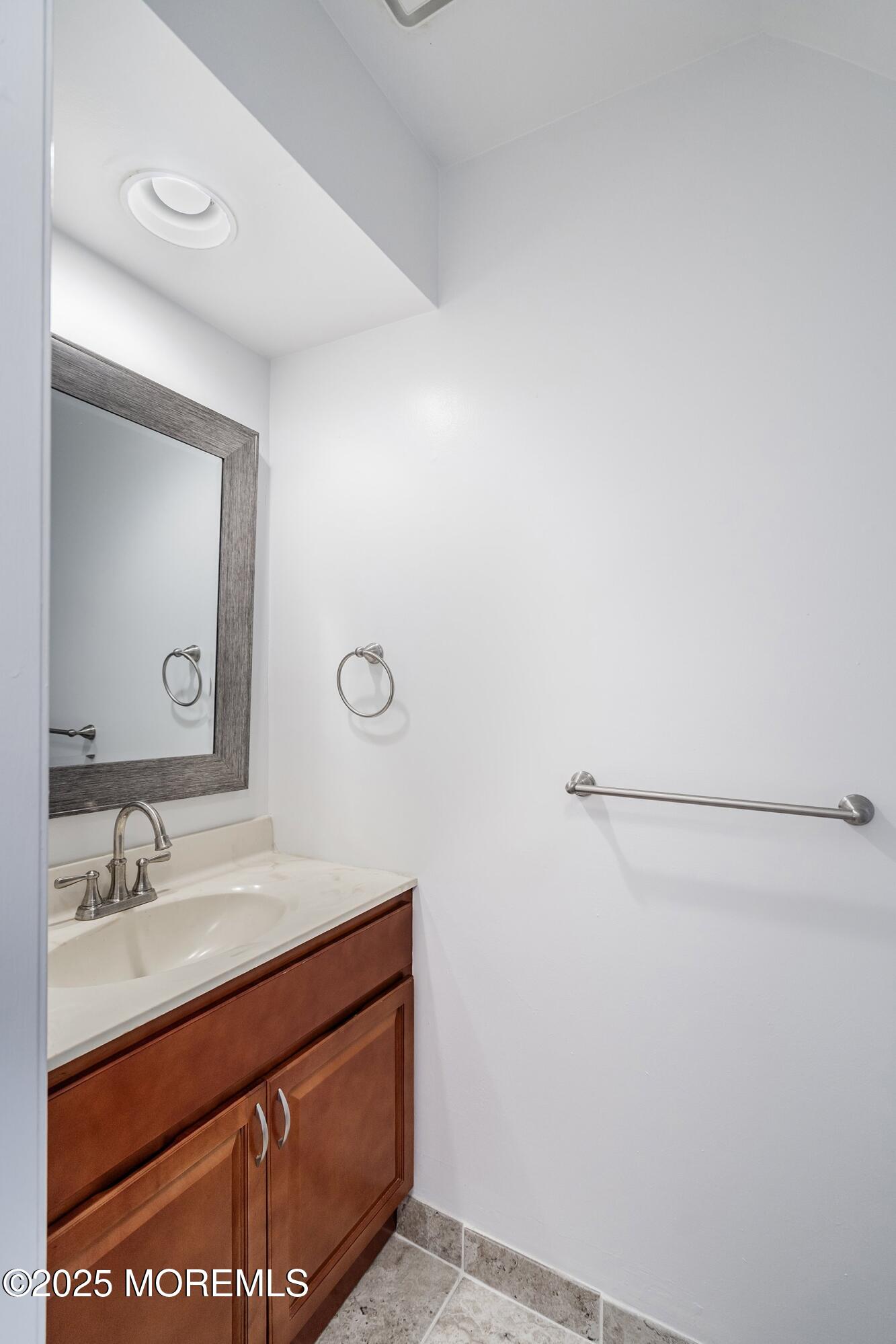 804 Timber Oaks Road, 804