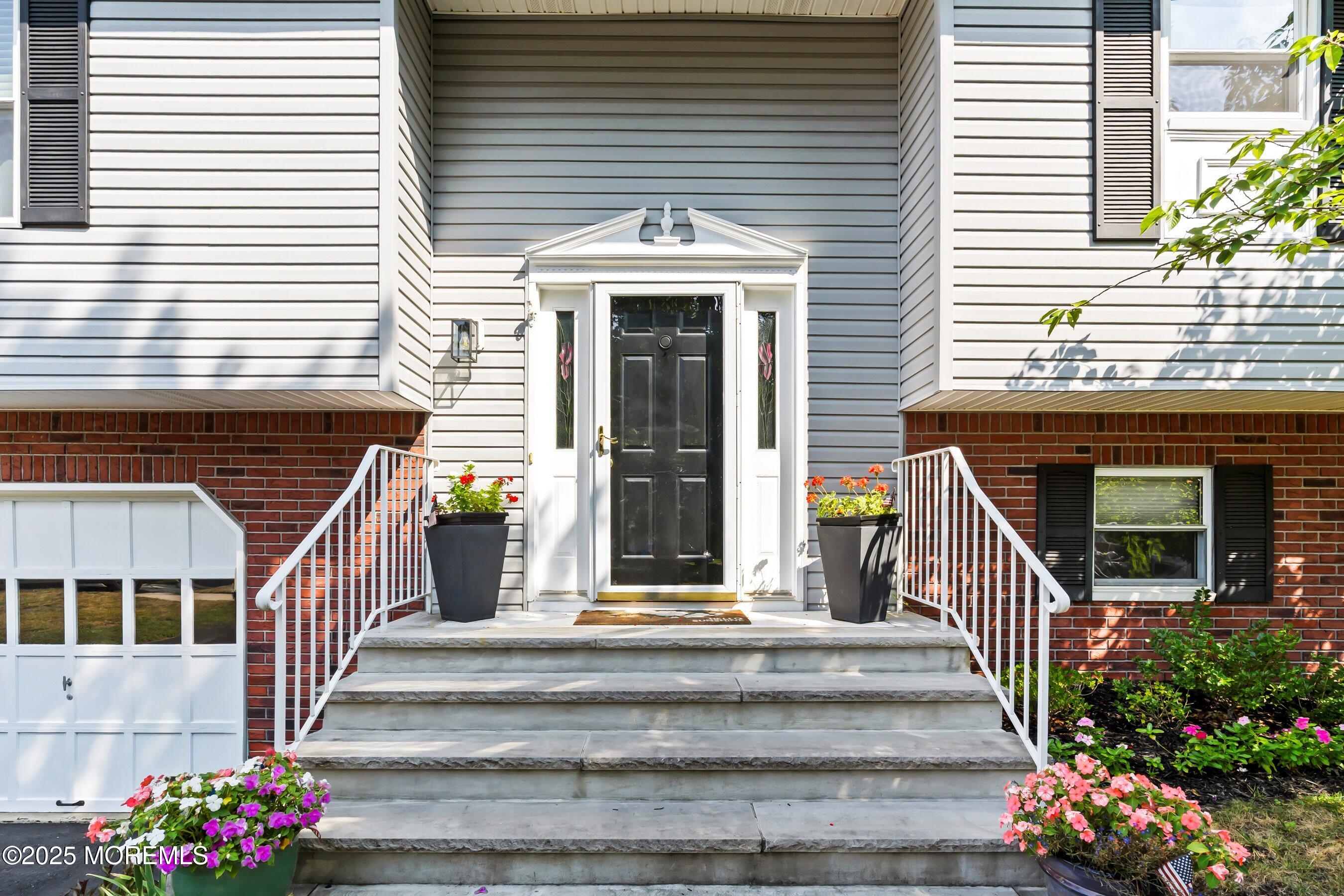 10 Cove Court