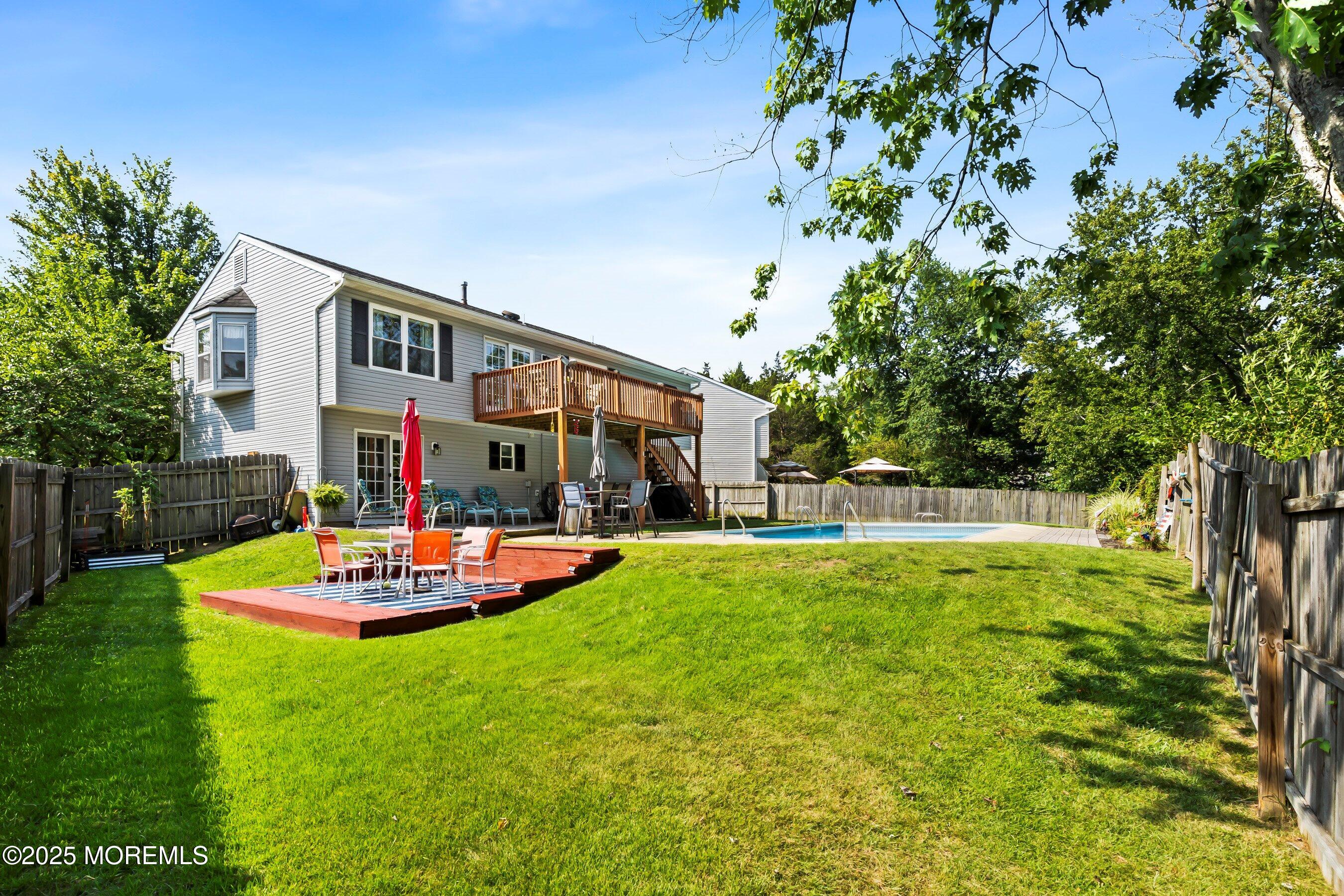 10 Cove Court
