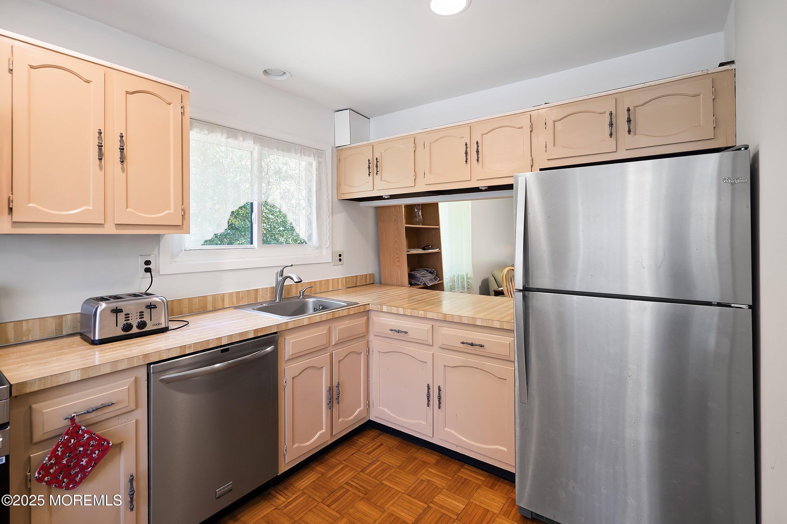 230 Medford Court, C, Manalapan Unit: C