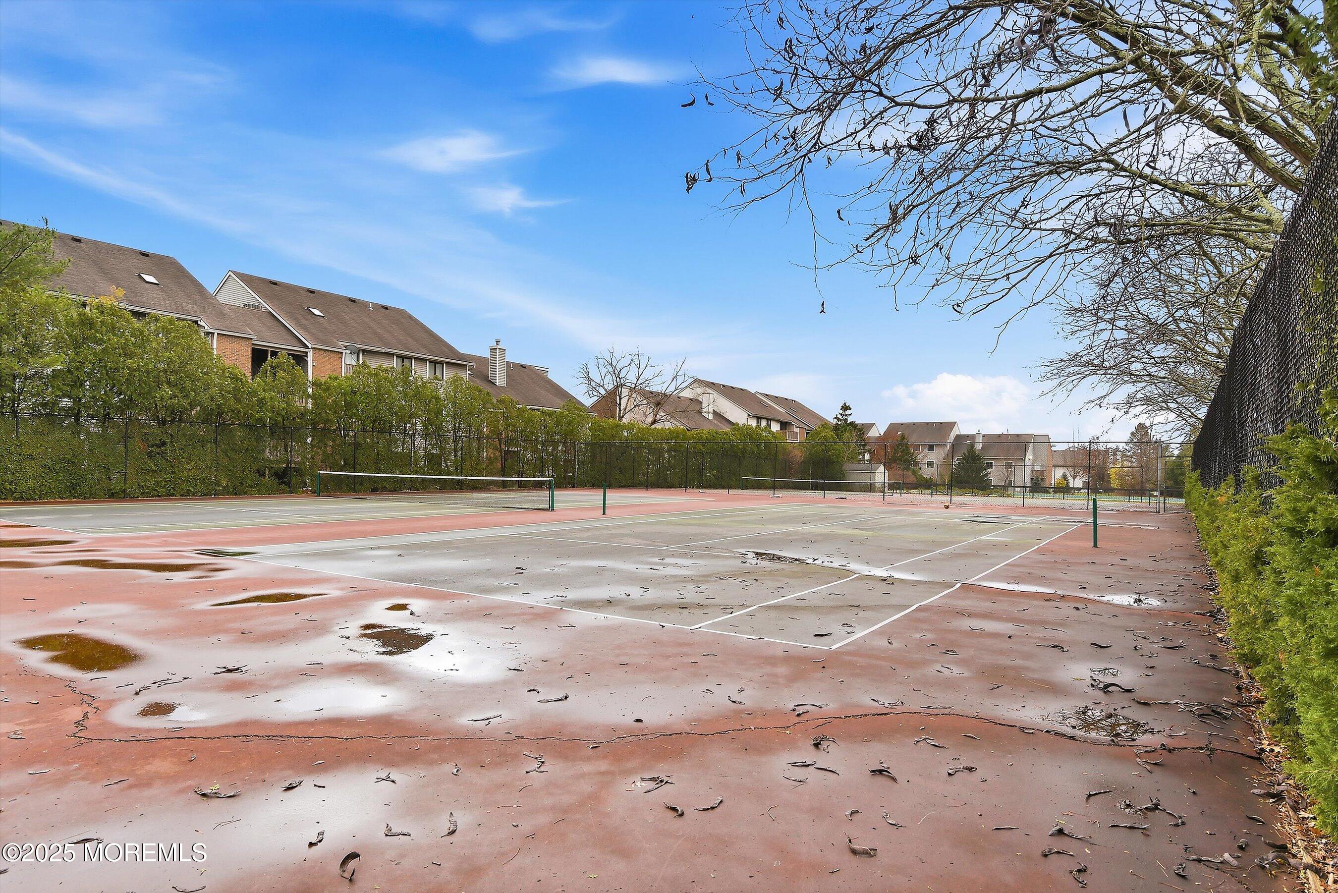 4914 Ravens Crest Drive 4914