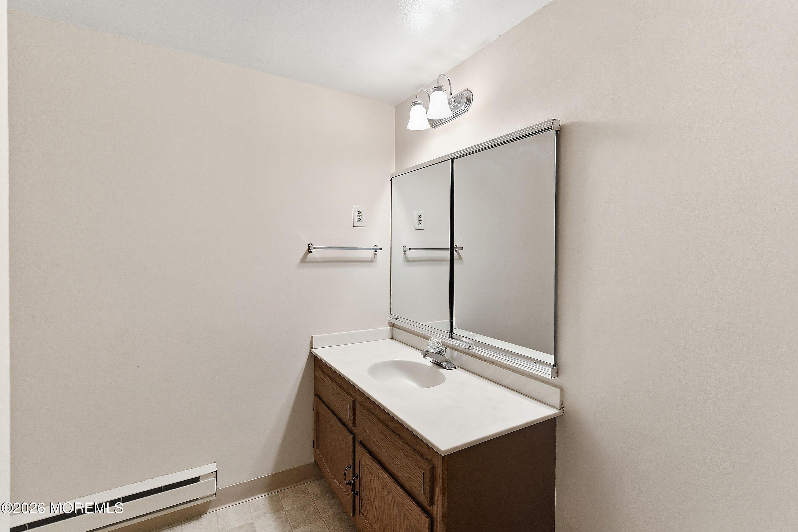 412C Oxford Lane 412C