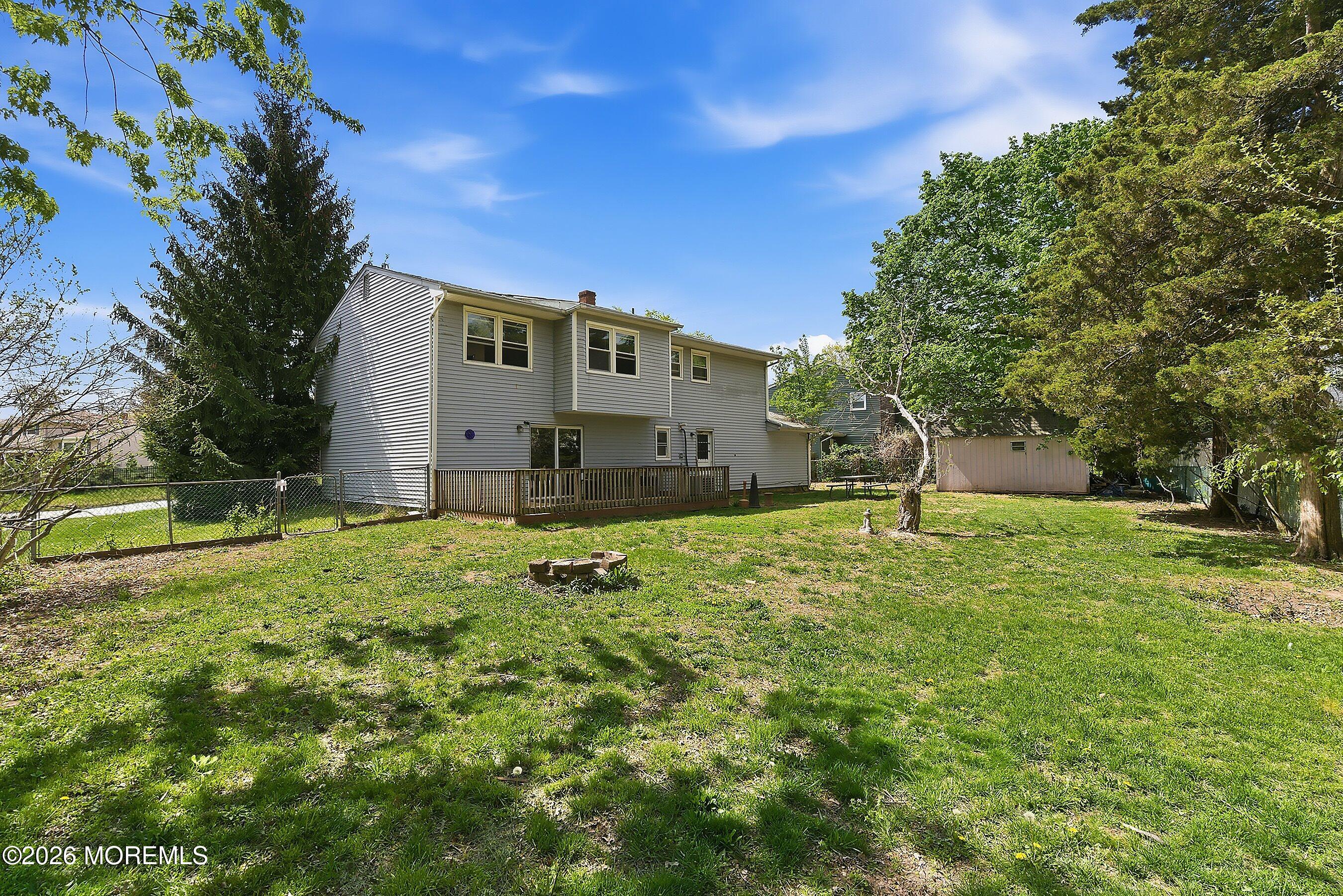 1363 E Peoria Place