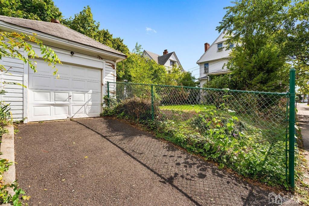 149 Livingston Avenue