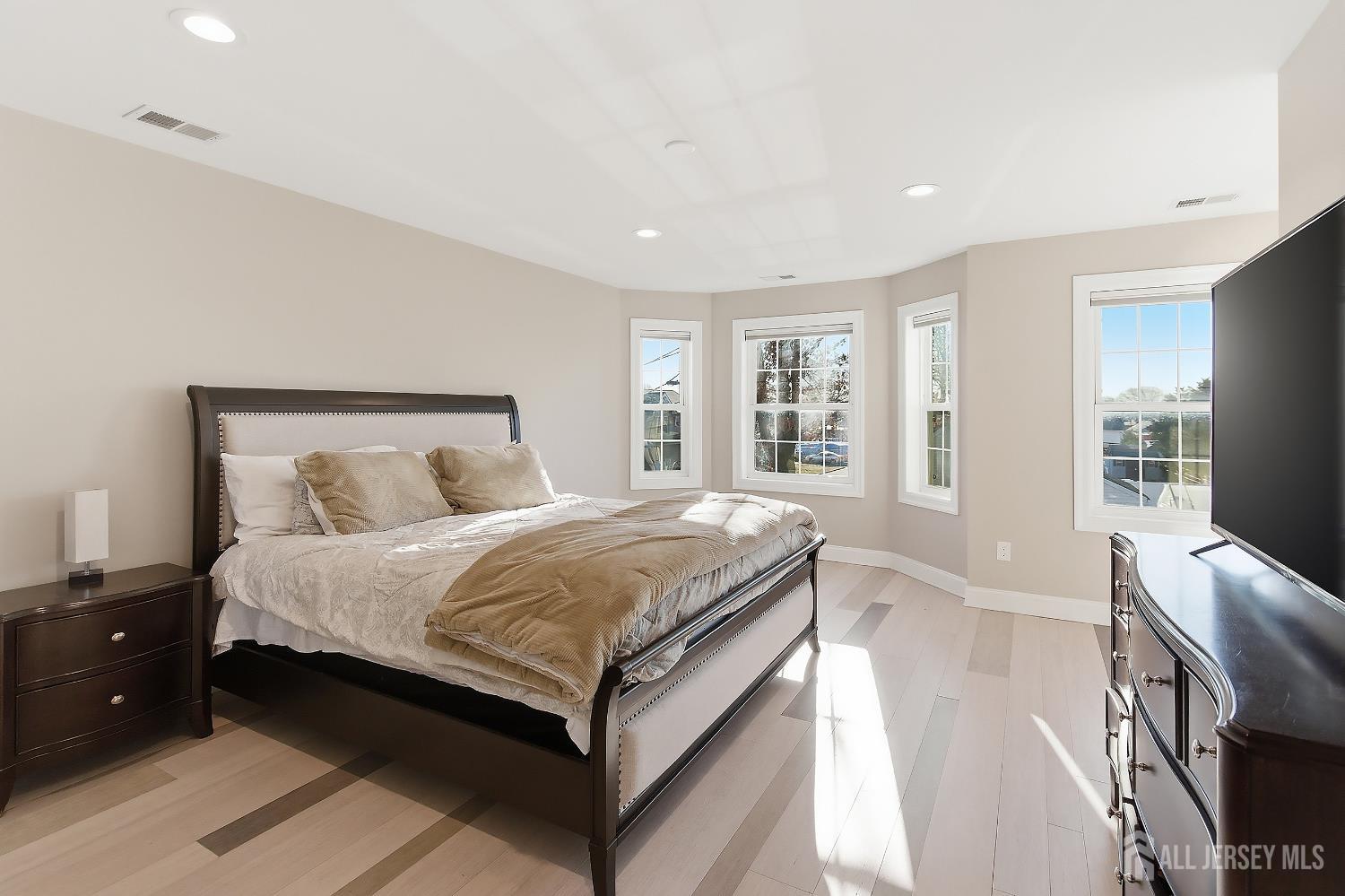 40 Bensonhurst Avenue