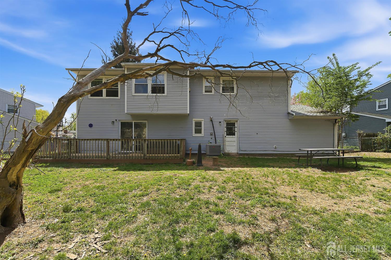 1363 E Peoria Place