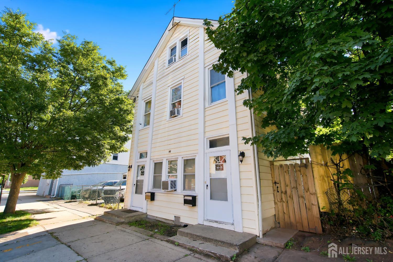 40 Throop Avenue