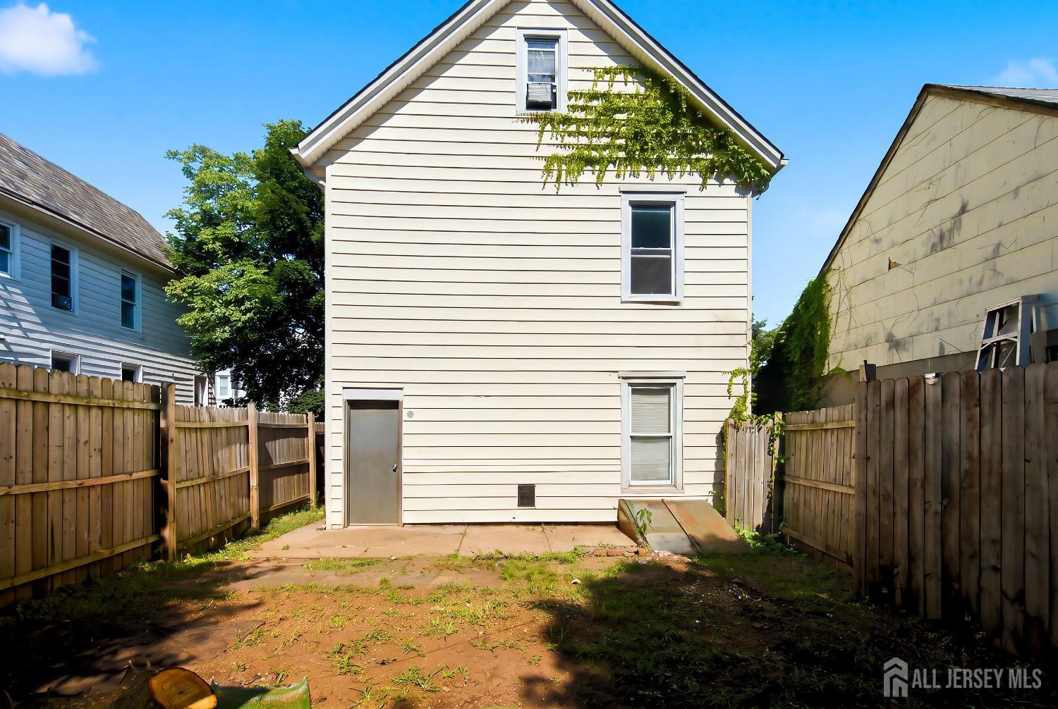 40 Throop Avenue