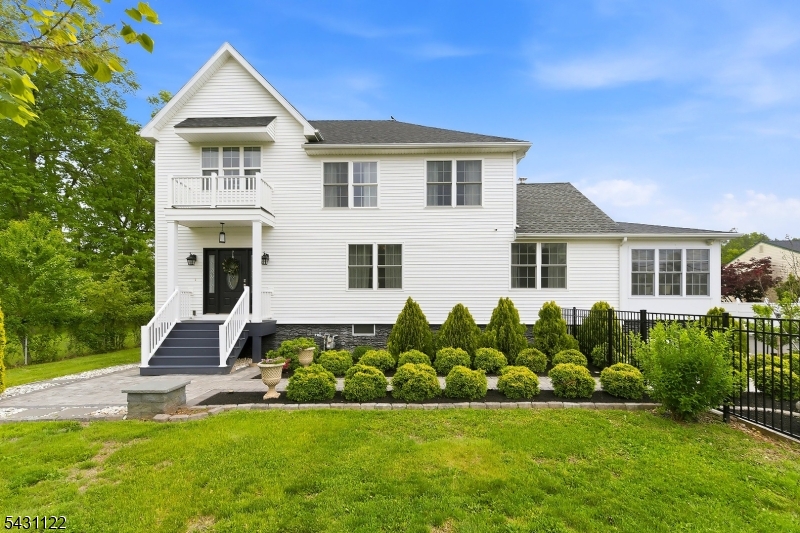 33 Weston Rd