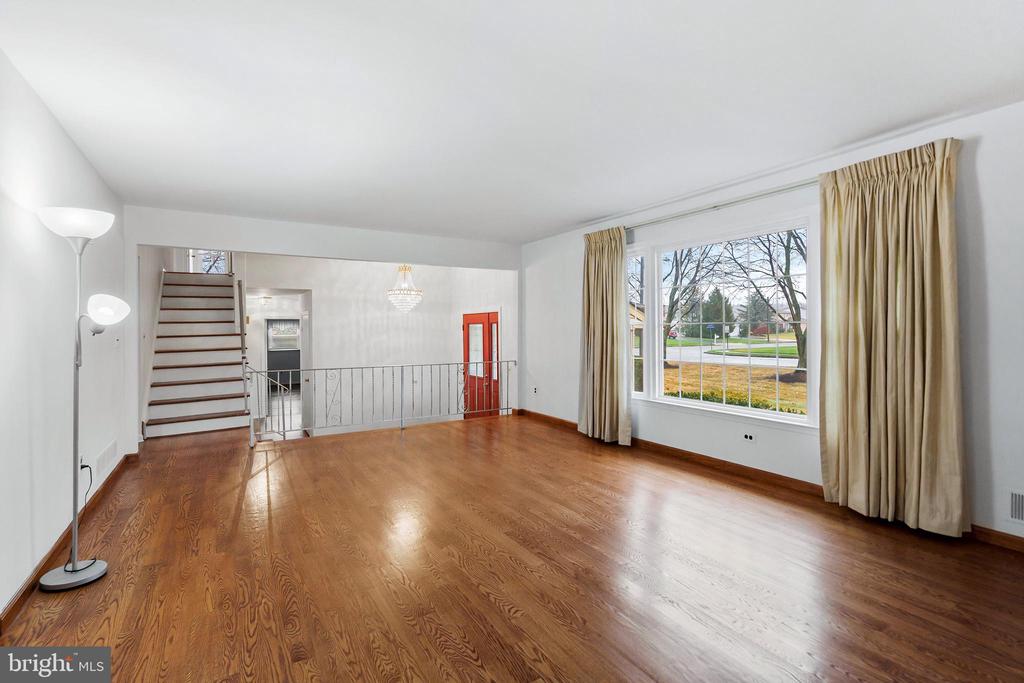 2 Michael McCorristin Rd