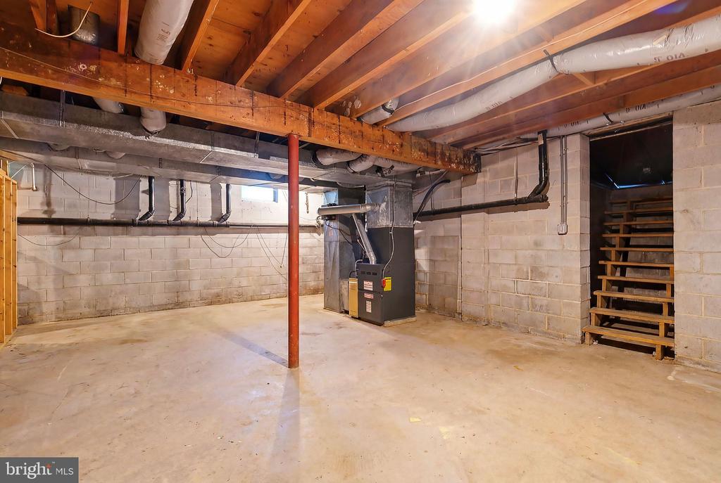 801 HUGHES DRIVE