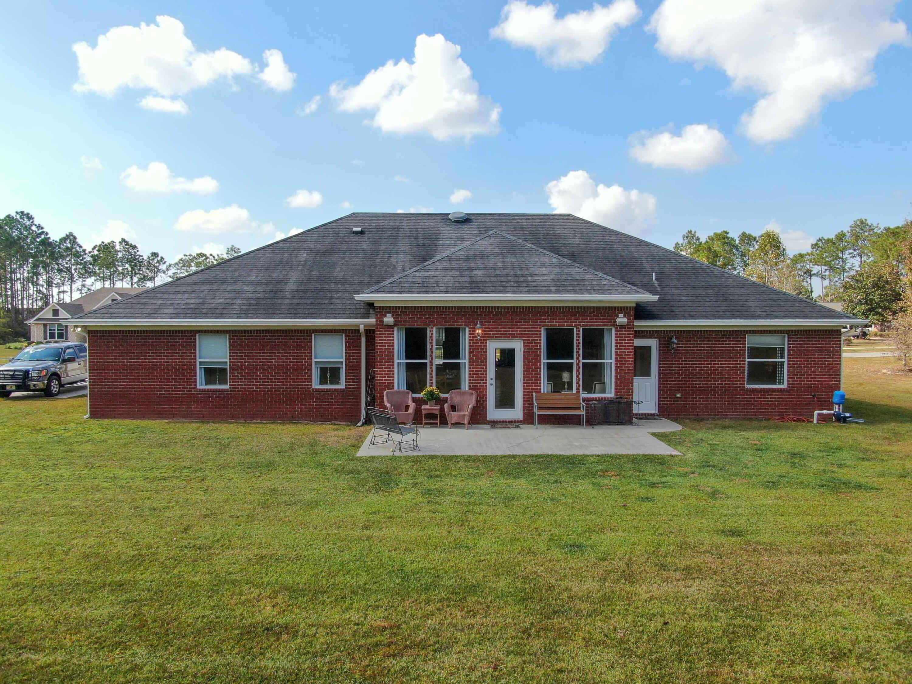 492 E Club House Drive