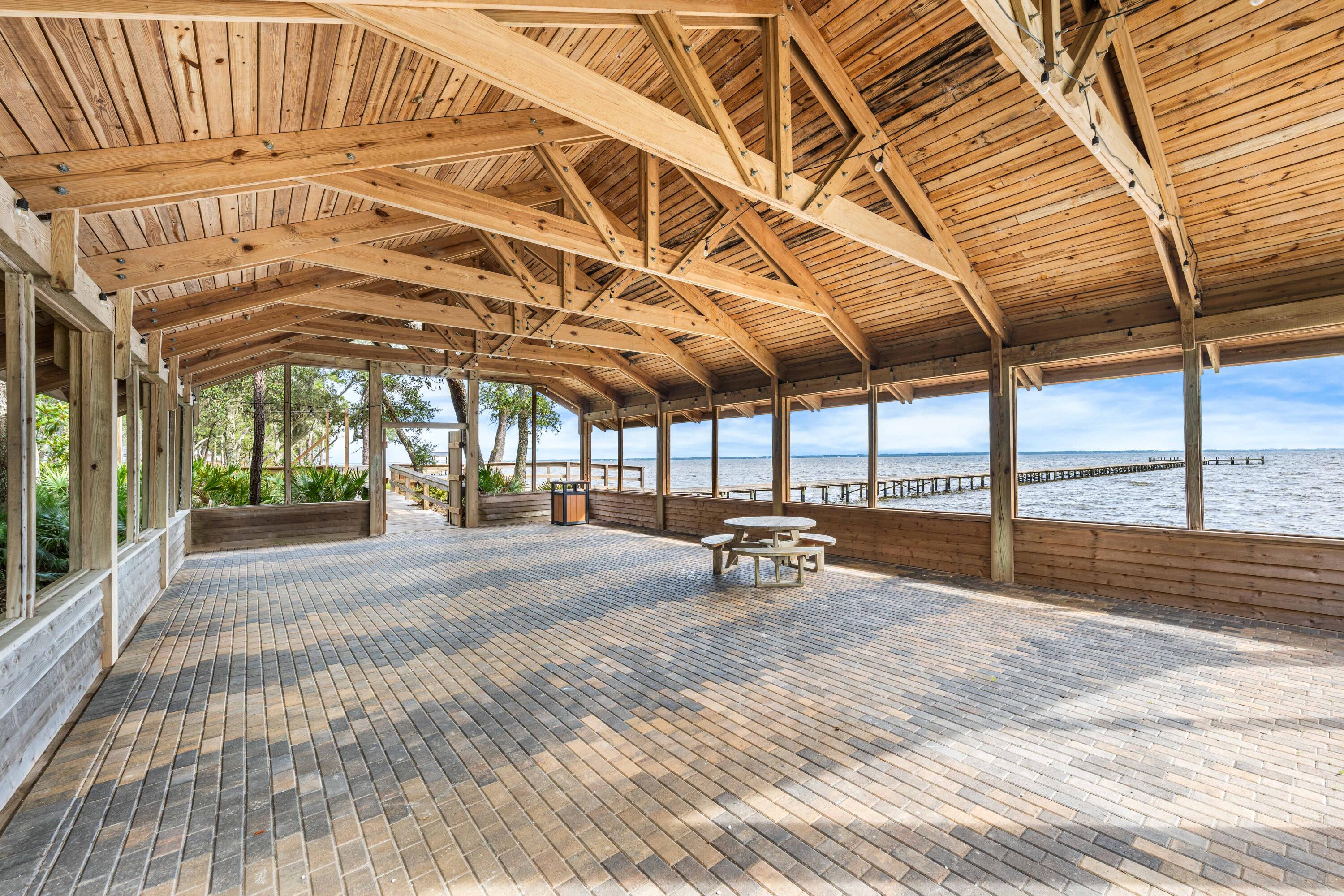 112 E CAPTAIN FRITZ WAY