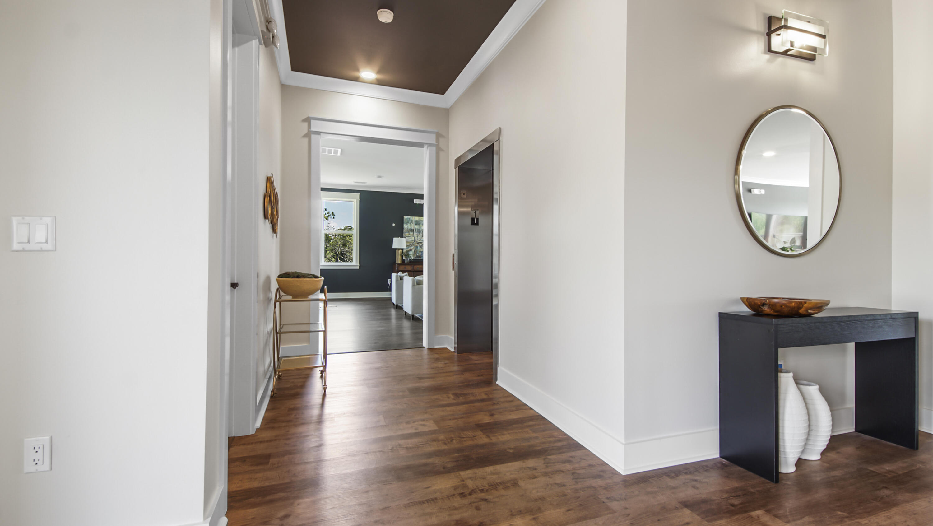 69 W Apollo Avenue